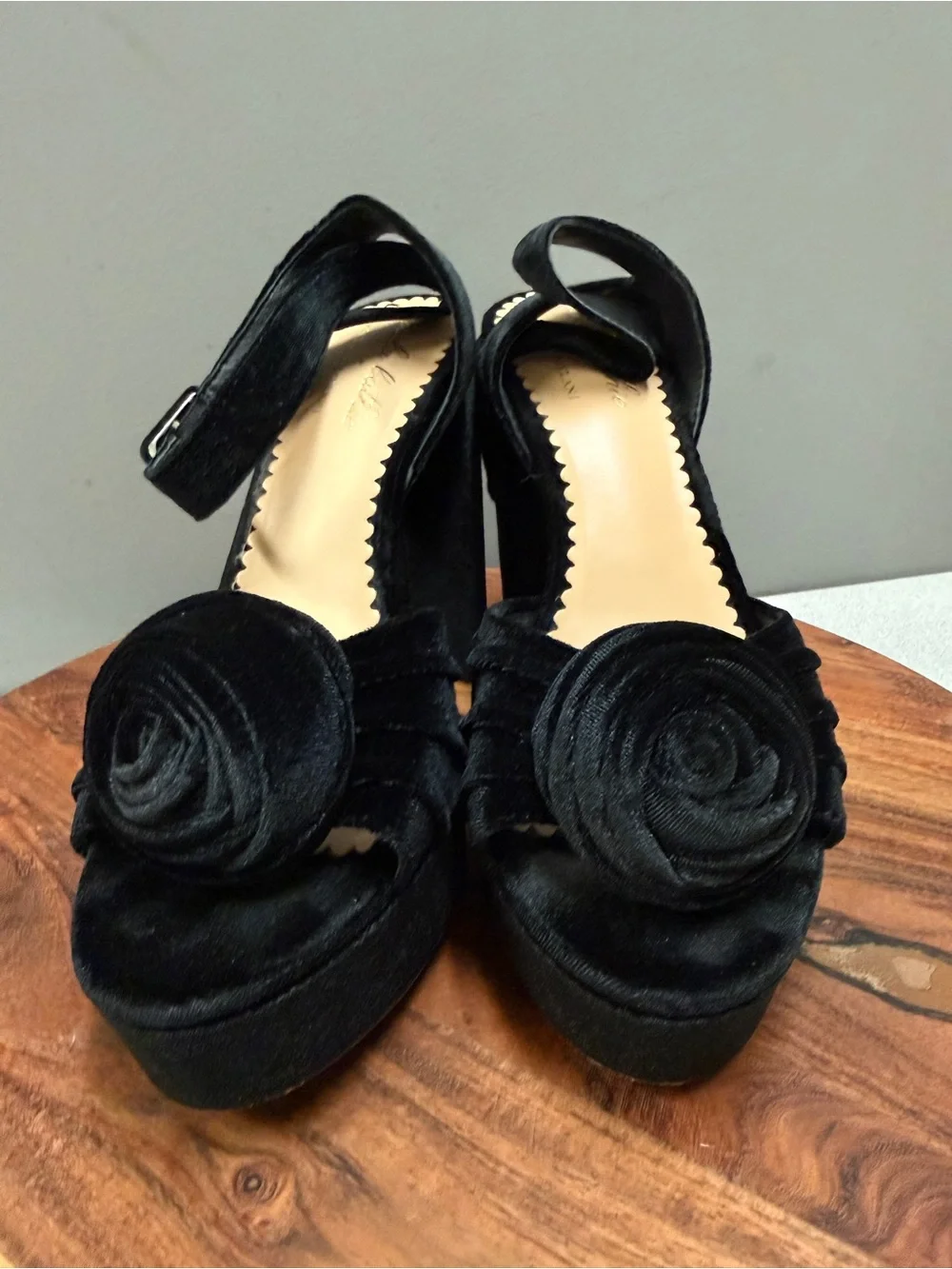 Nicola Bathie x Anton Heunis‎ Black Velvet Rosette Platform Heels Sz 9
